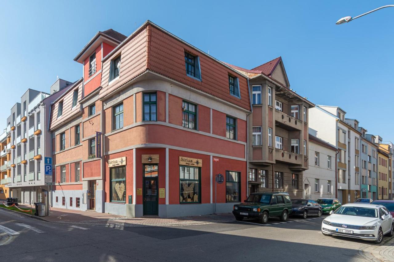 Apartment Sirius G In Center Of Cb Ceske Budejovice Luaran gambar